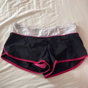 Lulu Lemon 2.5” speed up shorts